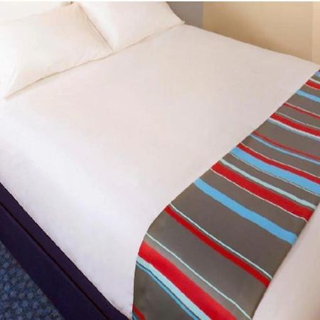 Travelodge Bracknell Eksteriør bilde