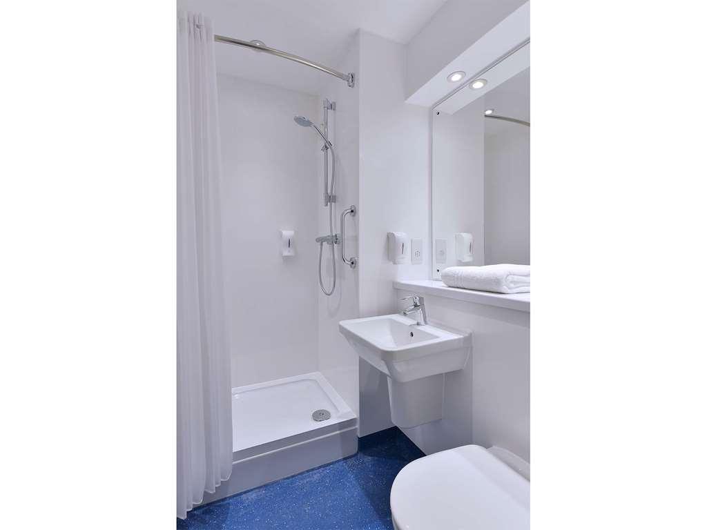 Travelodge Bracknell Eksteriør bilde