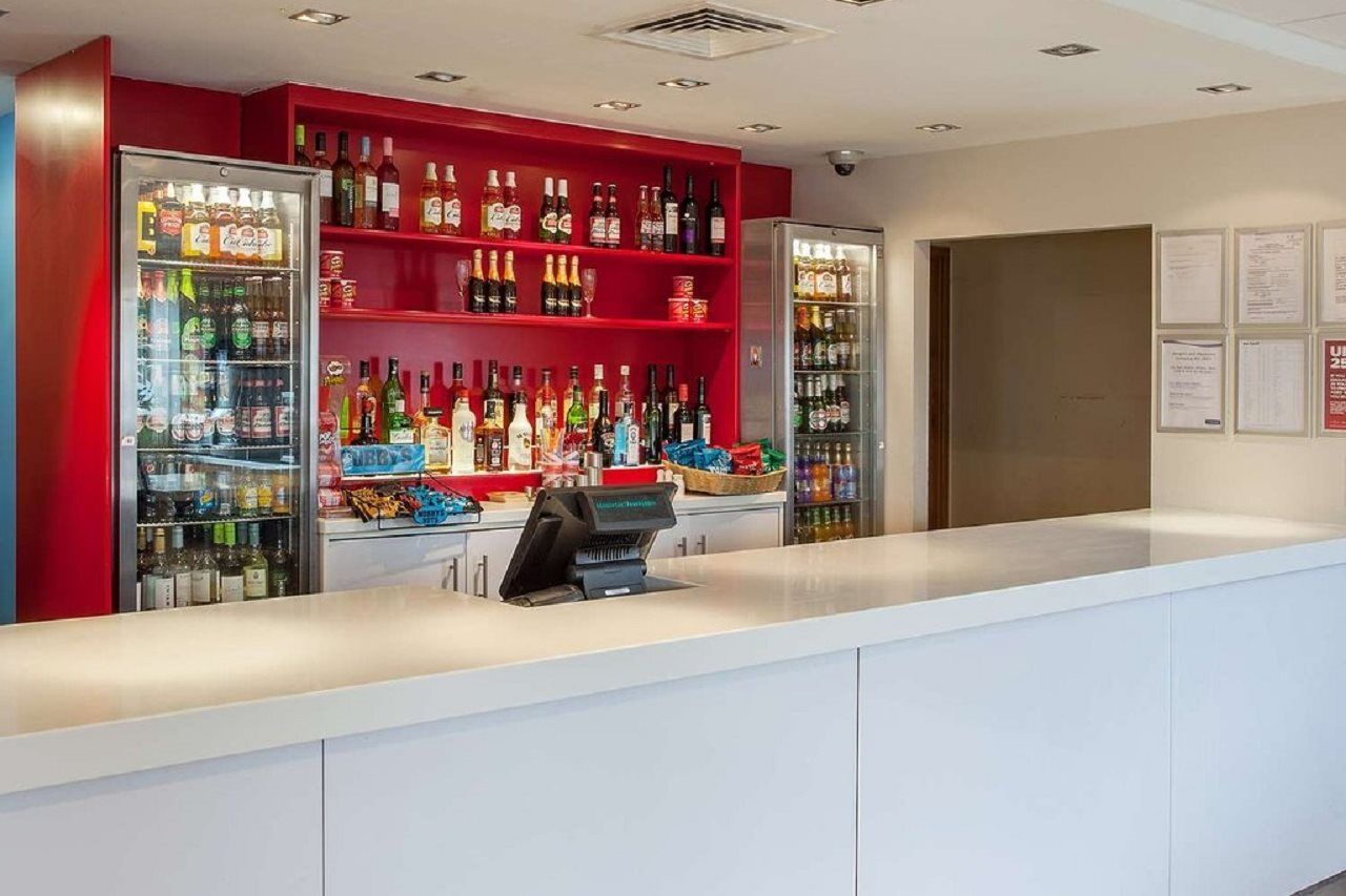 Travelodge Bracknell Eksteriør bilde
