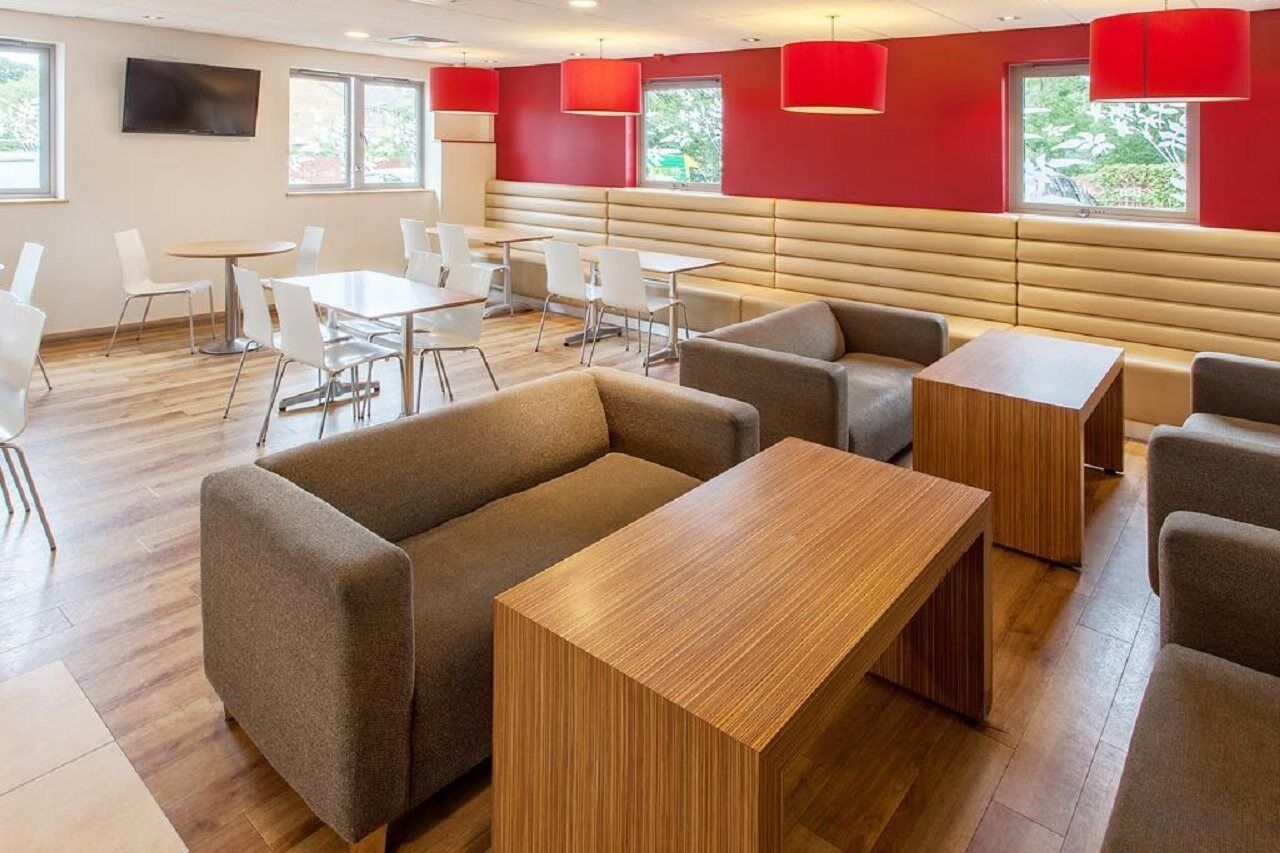 Travelodge Bracknell Eksteriør bilde