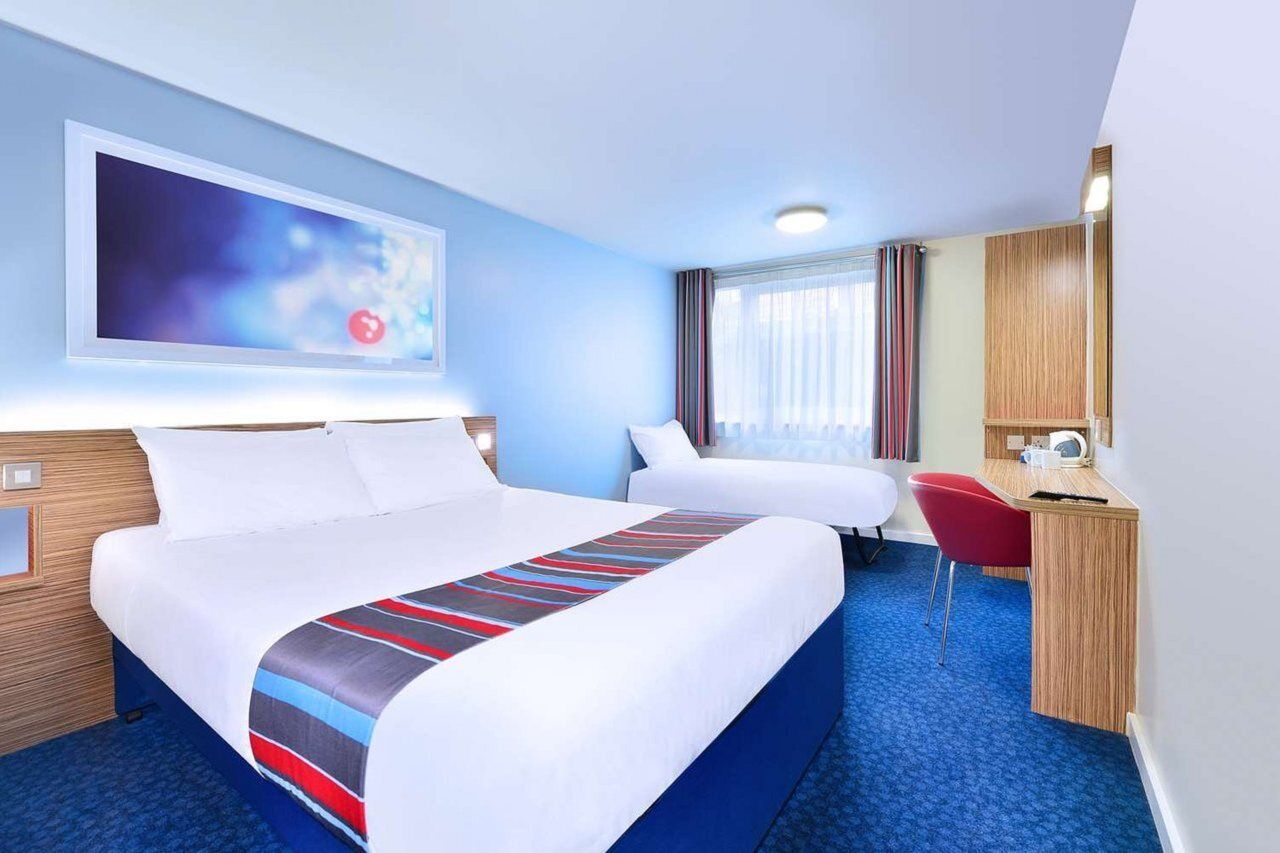 Travelodge Bracknell Eksteriør bilde